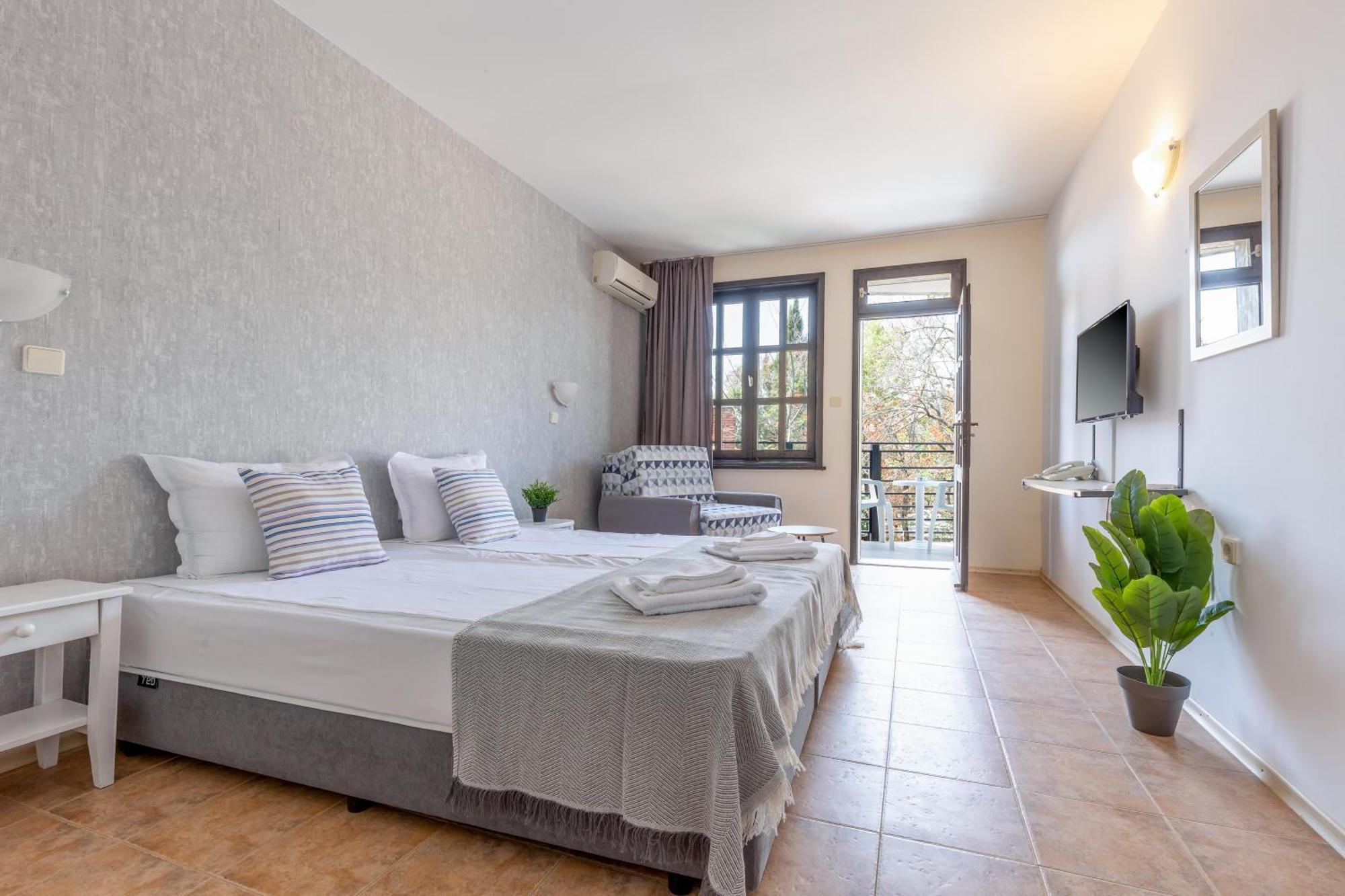 Villa Sol Слънчев бряг Екстериор снимка